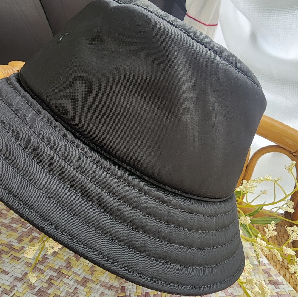 Authentic Burberry Black Bucket Hat with Logo M Size - Picture 9 of 14